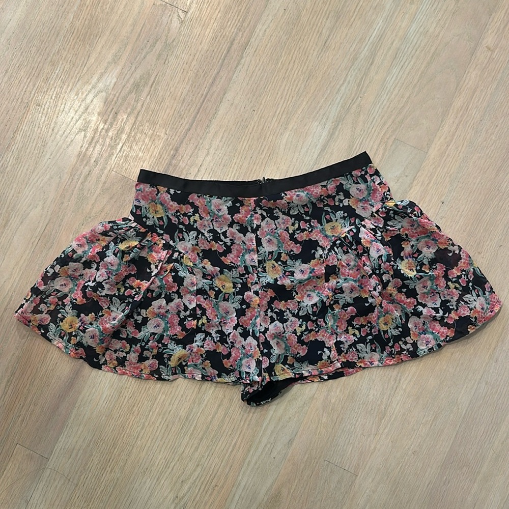 Millau Flounce Floral Print Shorts
